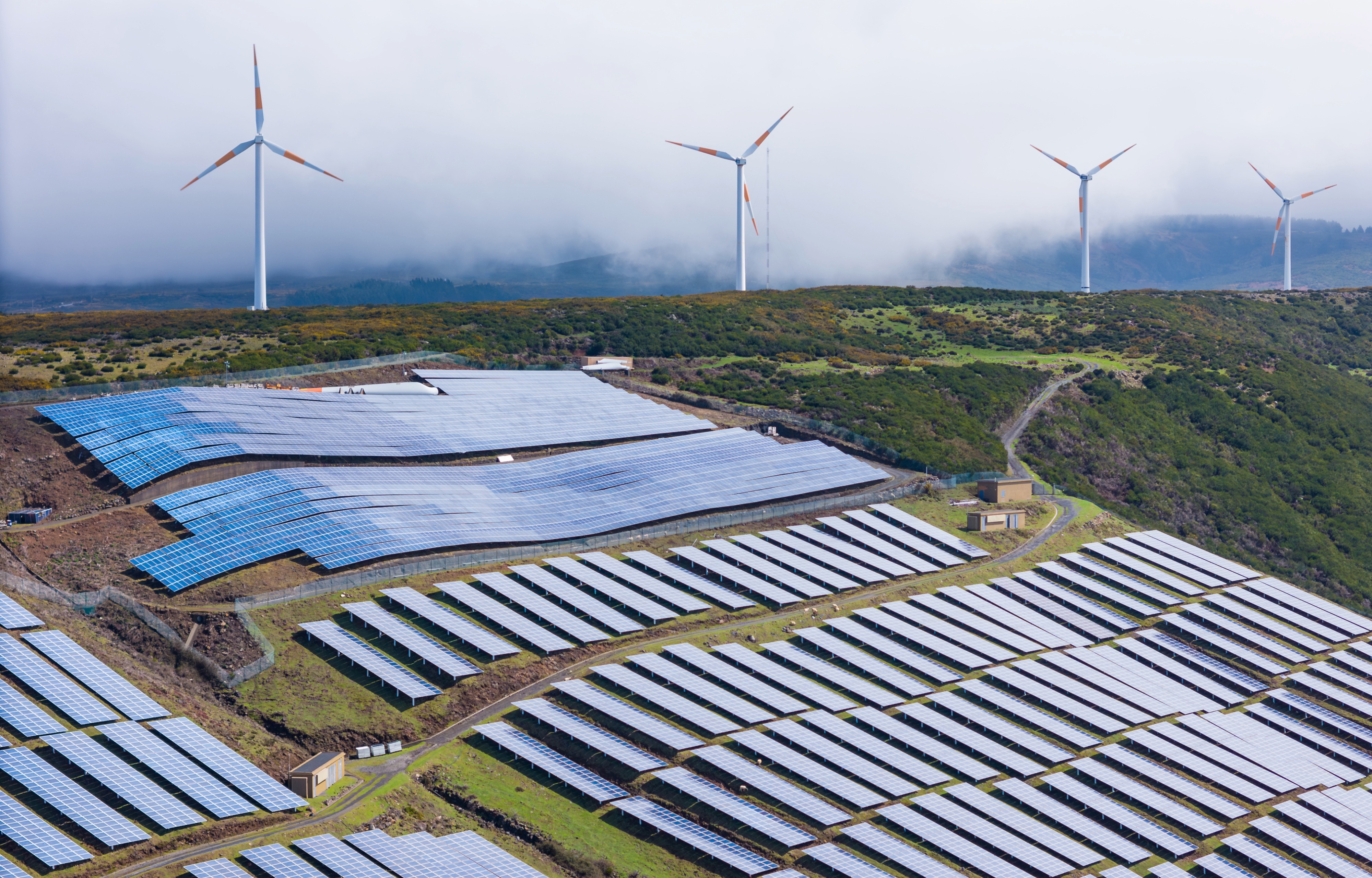 Painéis solares e eólicas em Portugal